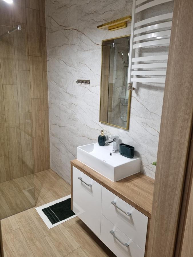 Apartament Sloneczny -Sciegiennego 키엘체 외부 사진