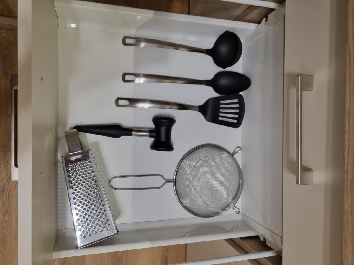 Apartament Sloneczny -Sciegiennego 키엘체 외부 사진